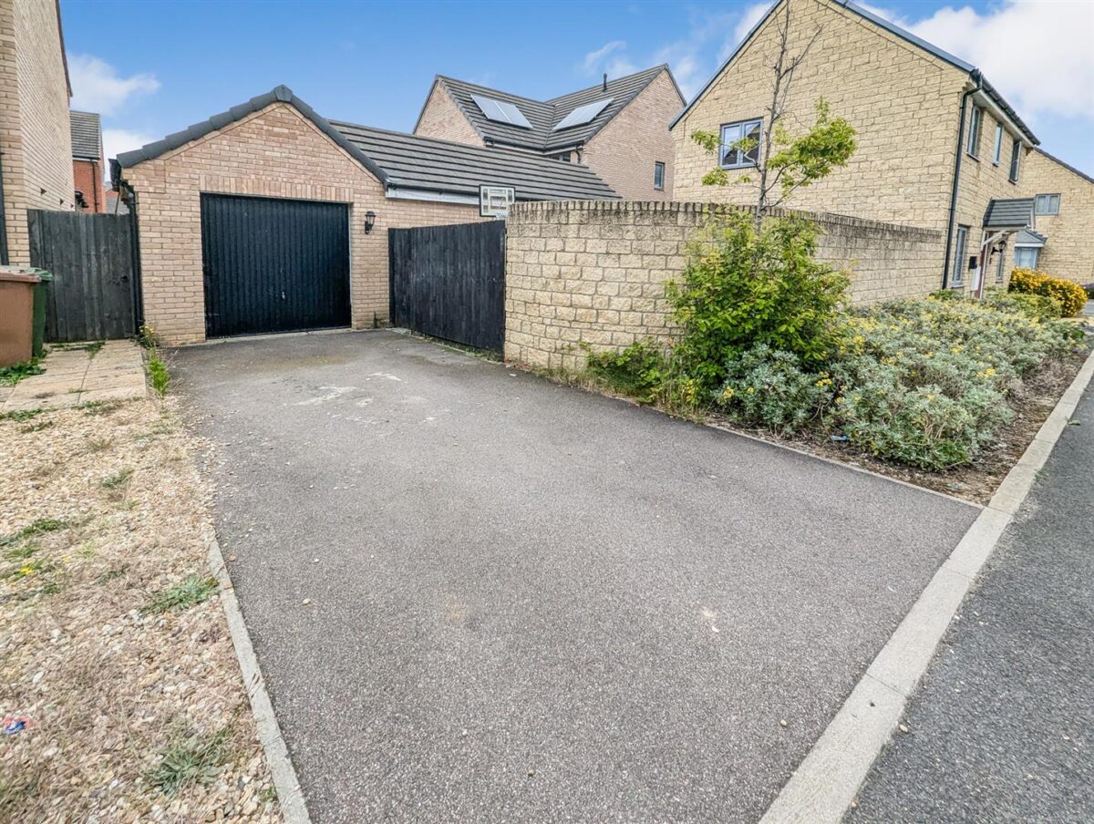 Merlin Road, Corby