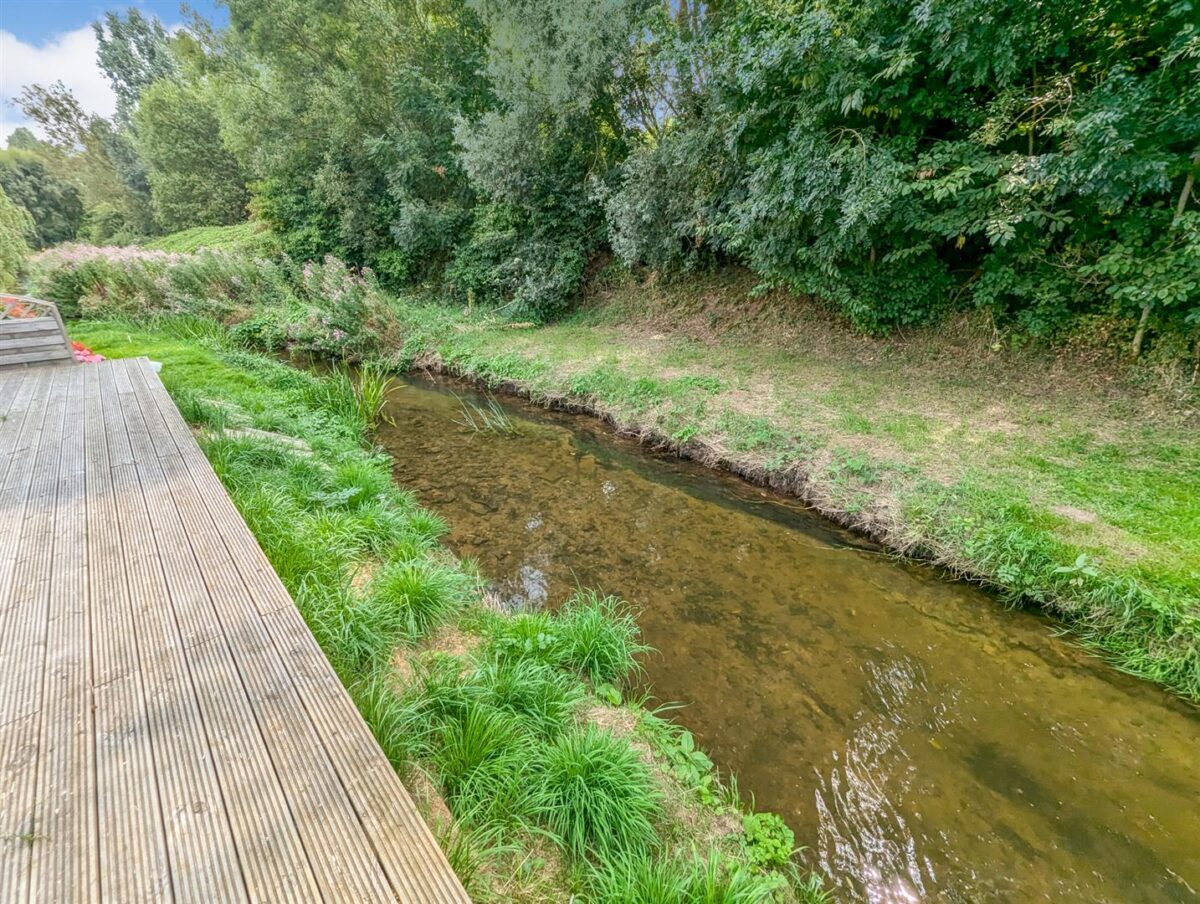 Hillside Crescent, Weldon, Corby