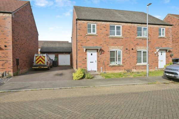 Hunts Field Drive, Gretton, Corby