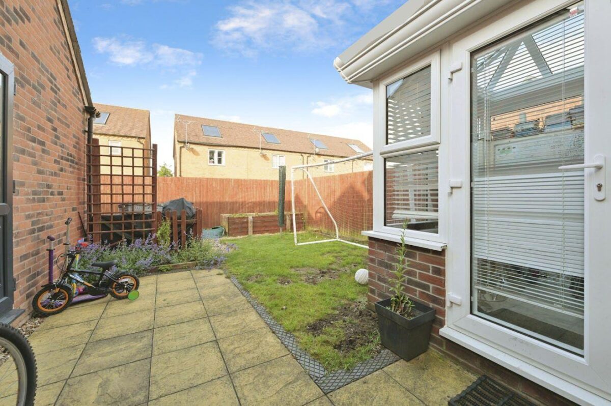 Hunts Field Drive, Gretton, Corby