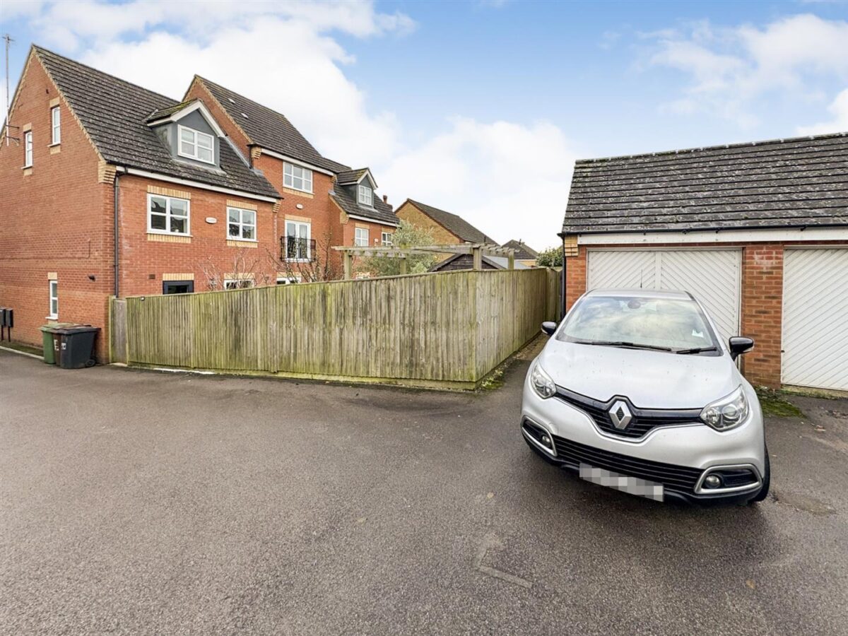 Bennett Road, Corby