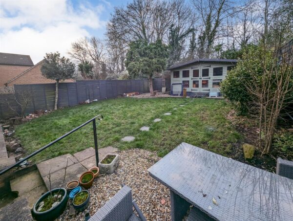 Lower Pastures, Great Oakley, Corby