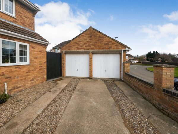 Home Close, Great Oakley, Corby