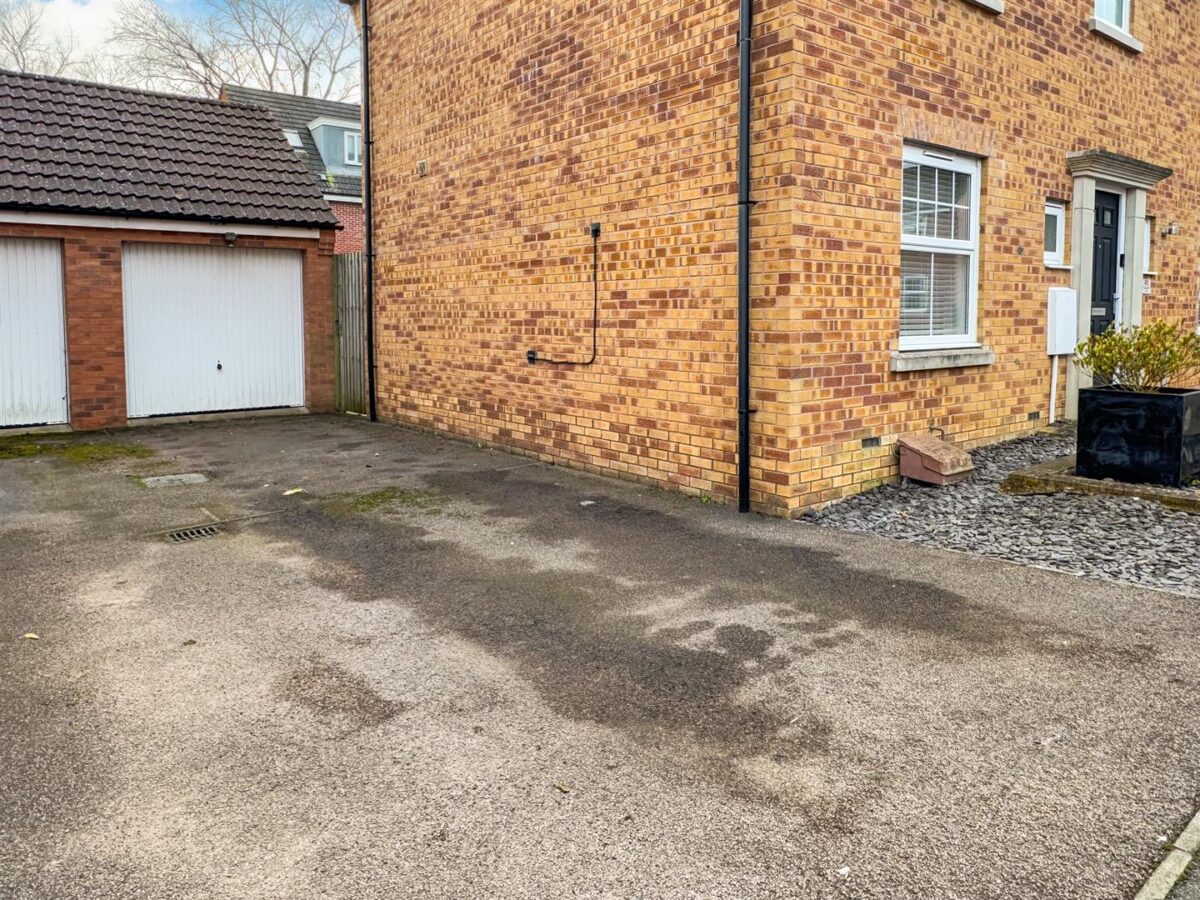 Clarendon Close, Corby