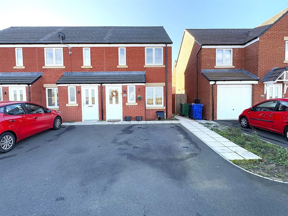 Kennard Close, Weldon, Corby