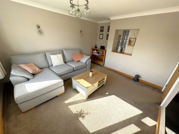 Hillside Crescent, Weldon, Corby